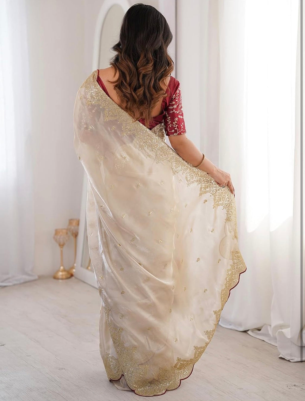 Cream and red saree✨