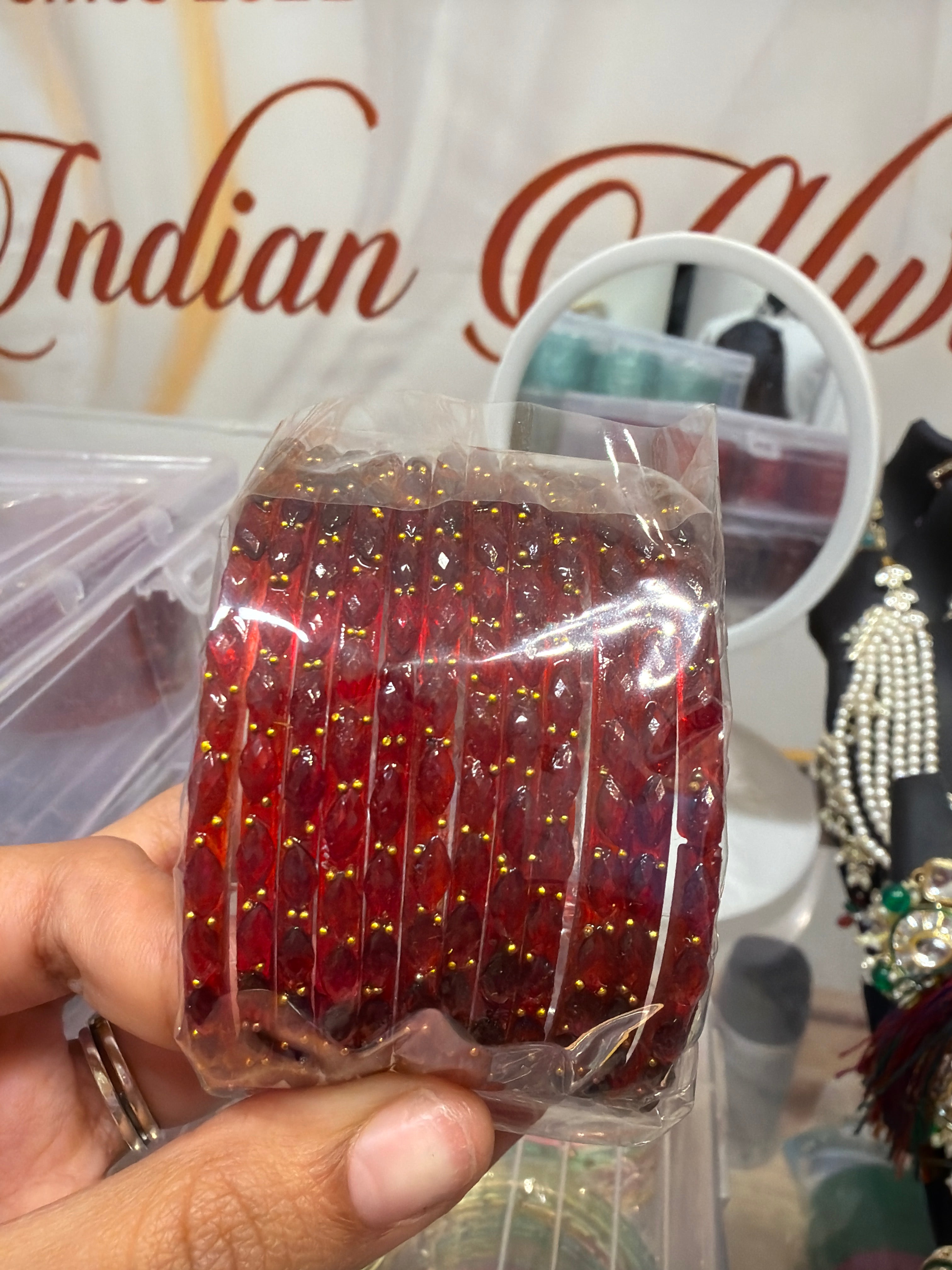 Maroon raindrop 12 bangles✨✨￼