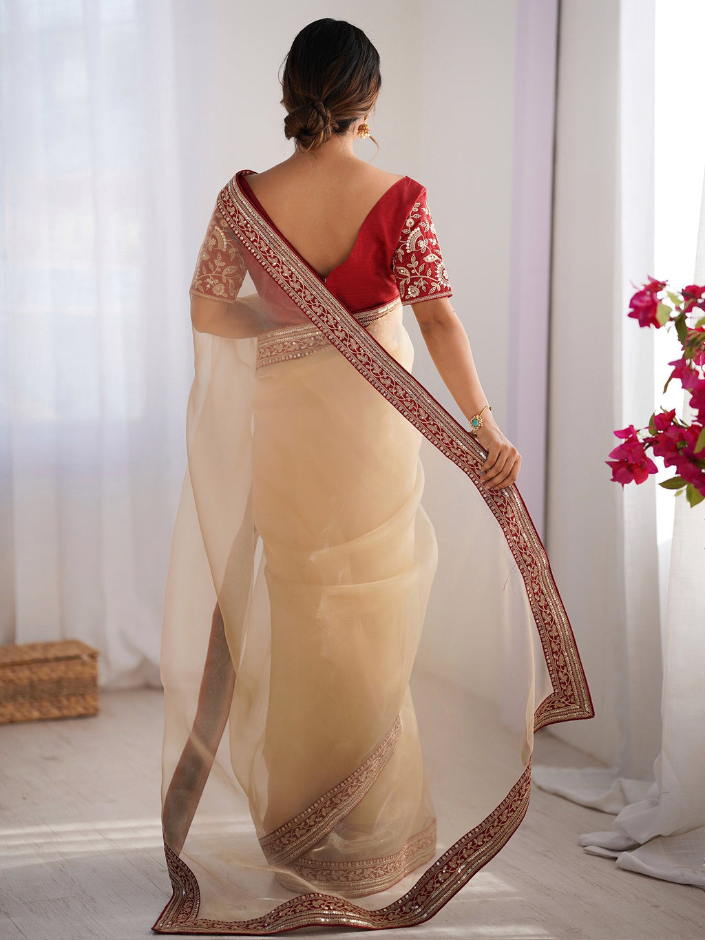 Luxe Net Party Wear Saree Set