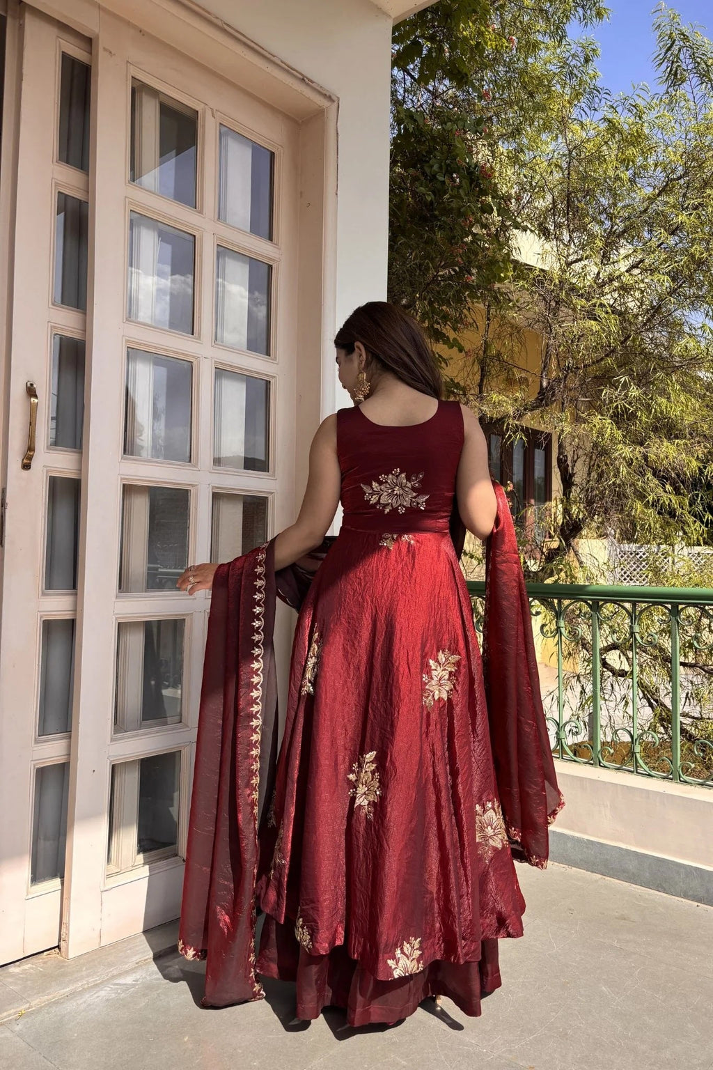Special Sleeveless Long Anarkali Suit
