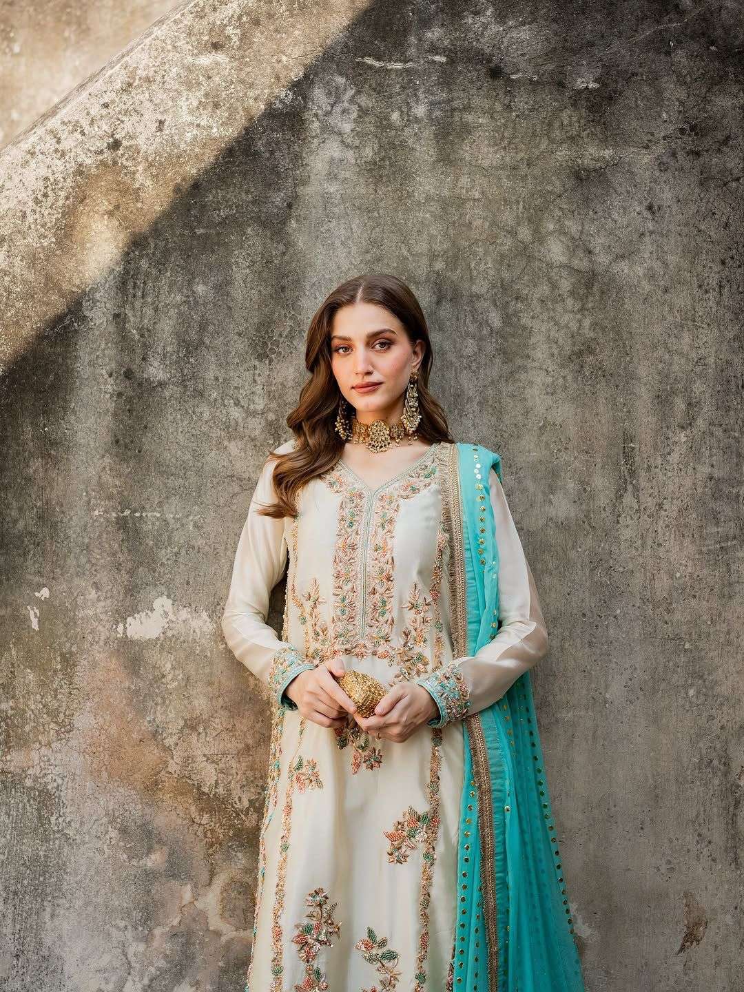 SILK BEAUTIFUL DESIGNER LOOK PARTY LADIES SUIT