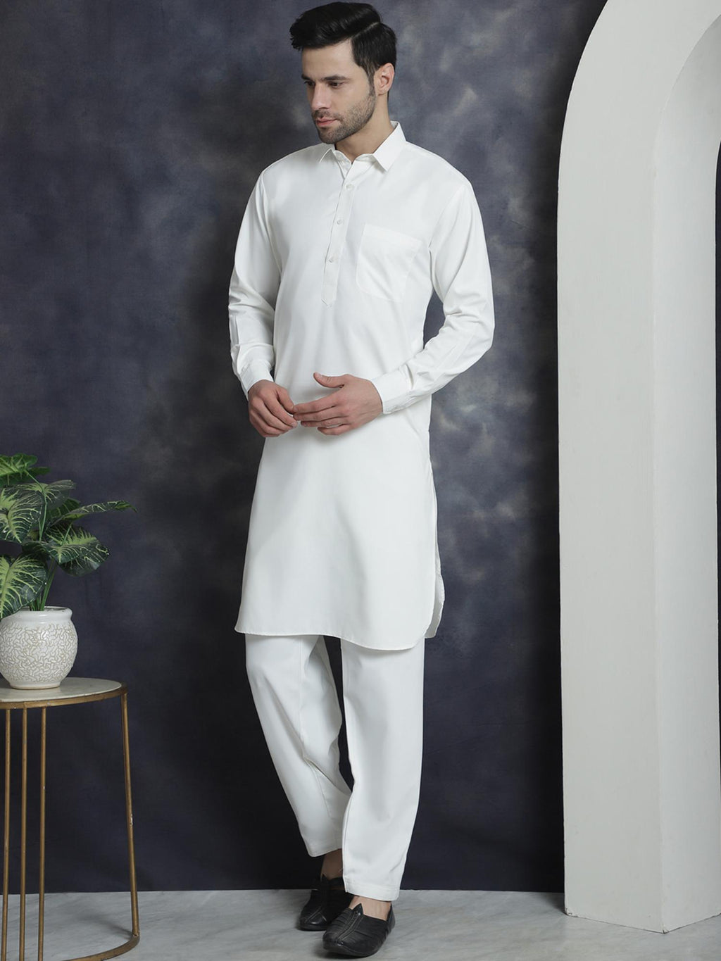 Men's Solid Pathani Kurta with Salwar