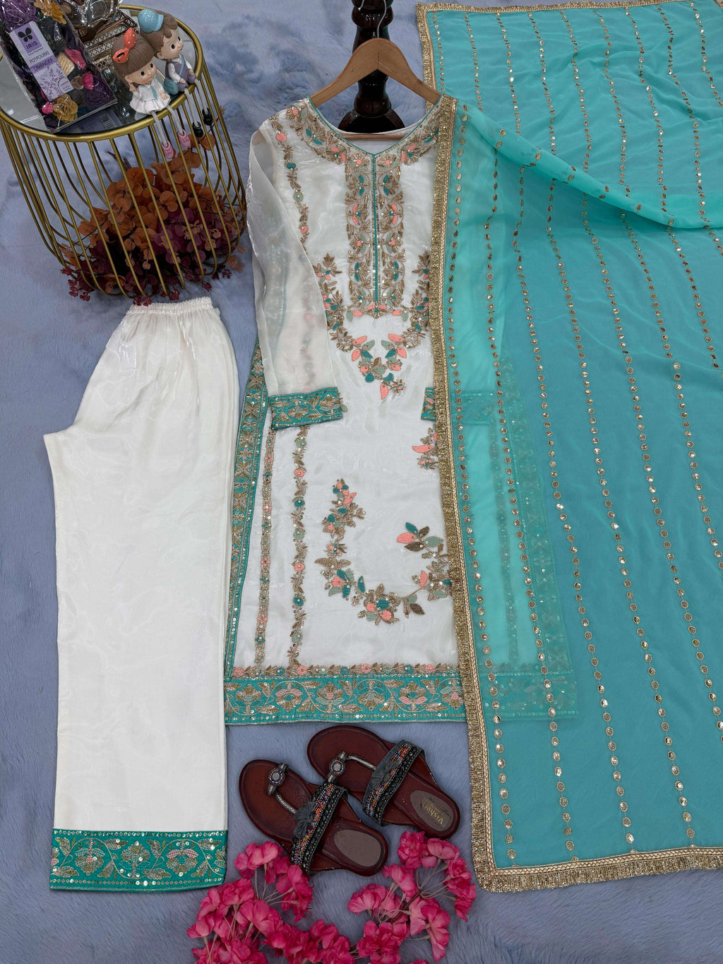 SILK BEAUTIFUL DESIGNER LOOK PARTY LADIES SUIT