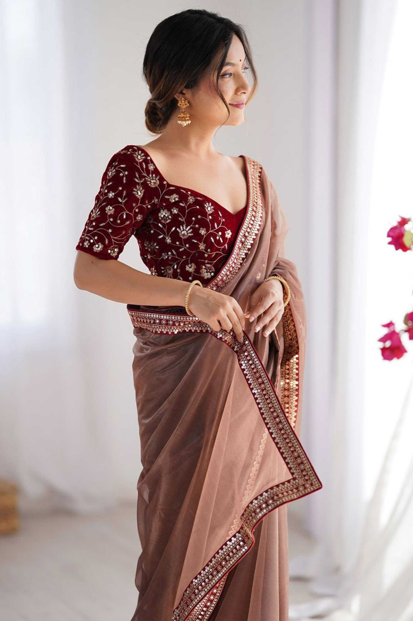 Luxe Net Party Wear Saree Set