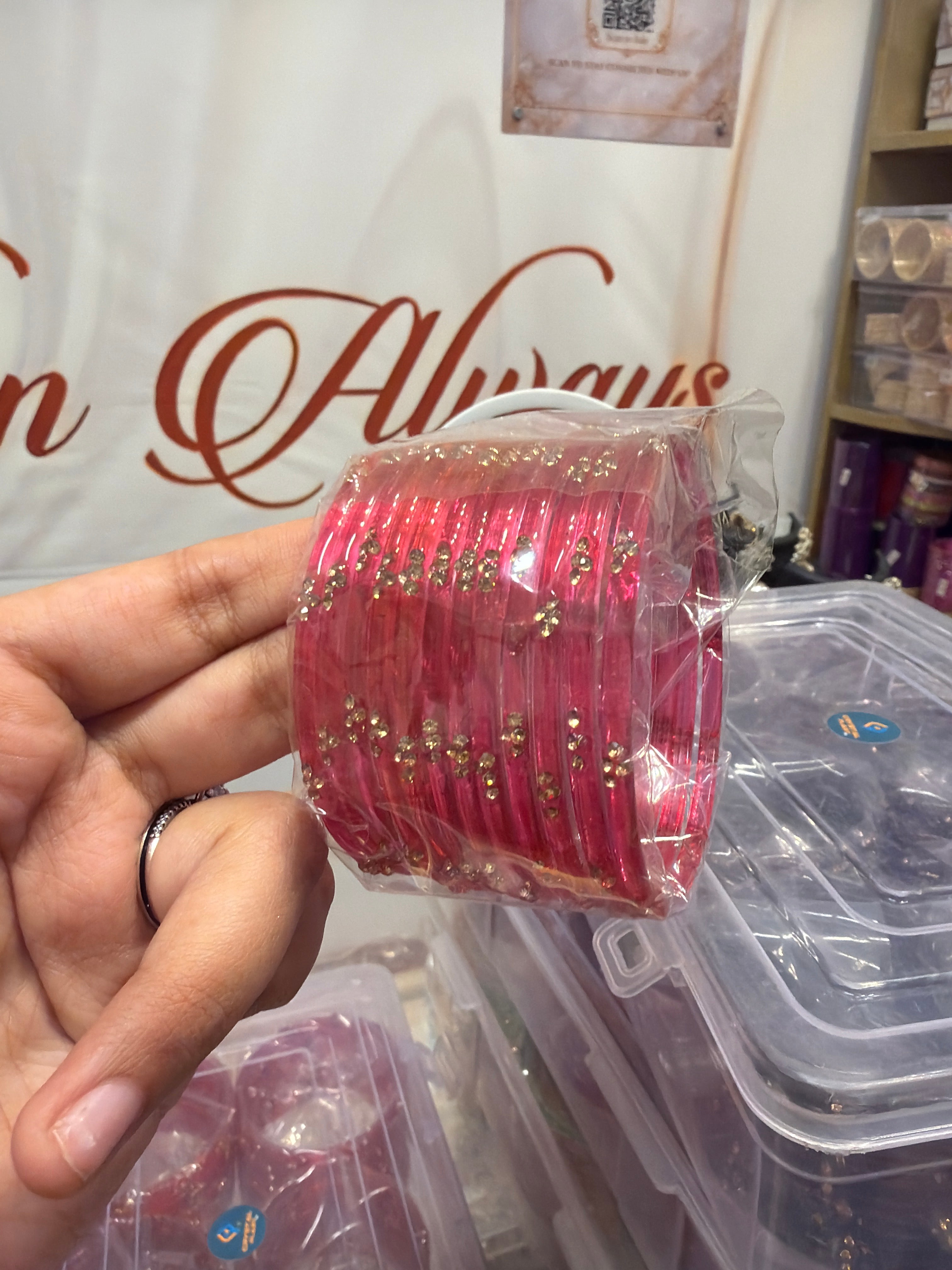 Pink Jelly raindrop glass 12 bangles✨￼